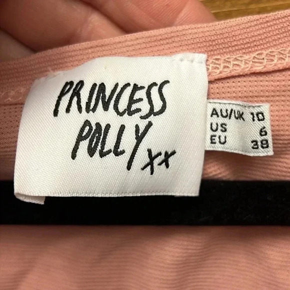 Princess Polly SZ6 Women’s Jamison Crop Top Front tie deep V neck Short Sleeve - Picture 2 of 8